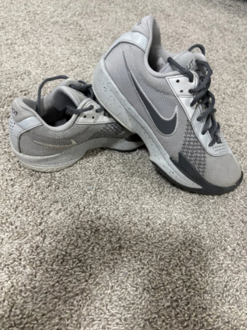 Nike Men's Gray and Dark Gray Athletic Sneakers